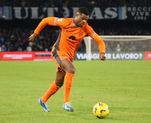 技巧挑战-记者：邓弗里斯解约条款今年7月有效，明年开始仅7月15日前有效